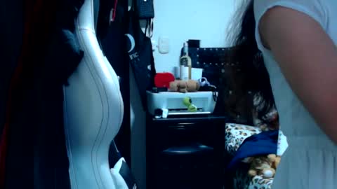 B V Naughty online show from April 9, 1:19 am