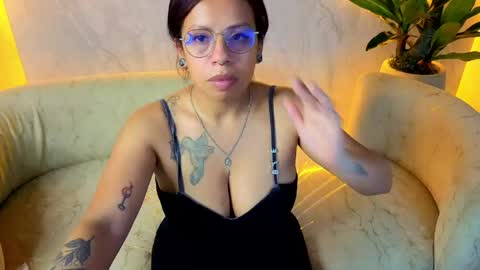 valerytp online show from April 16, 9:39 pm