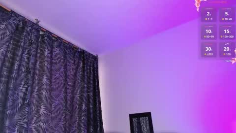 ValeStone  online show from November 19, 9:59 pm