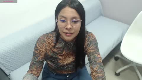 valevicious online show from February 7, 7:06 pm