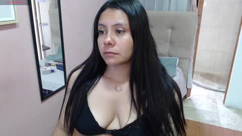 valevicious online show from February 5, 7:10 pm