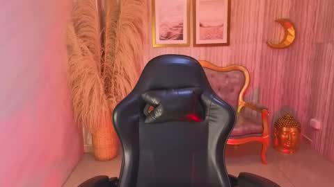 Valkiria  online show from November 17, 1:12 pm