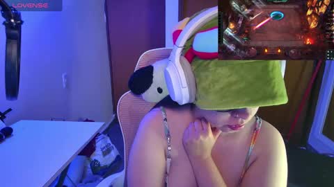 Im Violet online show from March 12, 1:47 am