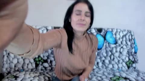 valentina online show from November 8, 10:42 am