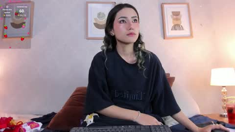 vamp  online show from December 20, 5:44 am