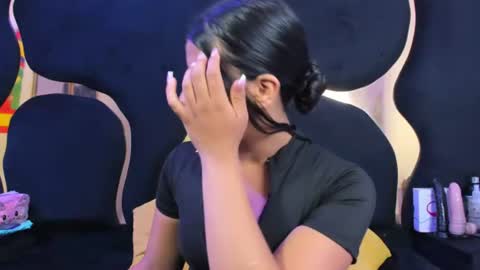 Vane online show from July 24, 1:42 pm