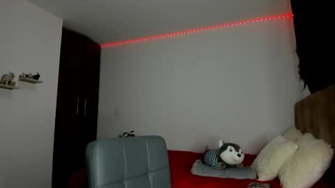 vanesa_g1 online show from April 23, 5:59 am