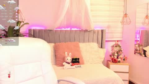 vanesa_moon_ online show from December 16, 11:50 pm