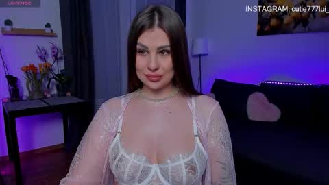 vanessa_moonn online show from March 10, 3:05 pm