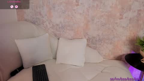 V online show from May 11, 2:45 pm