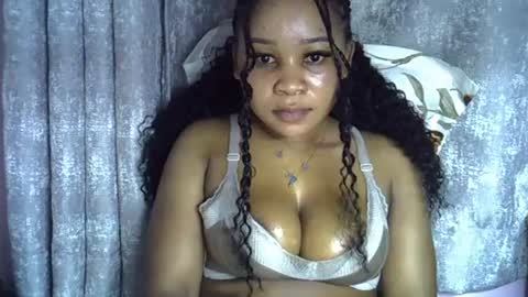 vanillavenus online show from July 10, 12:45 am