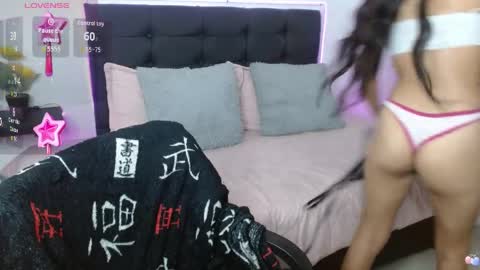 vane online show from April 2, 8:39 pm