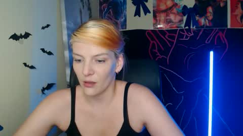 Vanessa online show from April 21, 4:47 pm