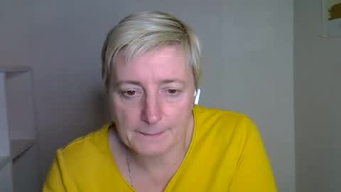 vea_motty online show from November 9, 8:05 pm