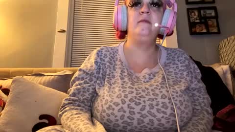 Veronica Lehane online show from January 26, 7:42 am