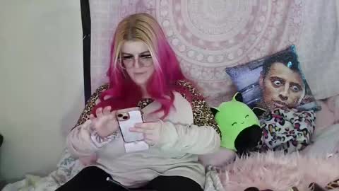 Veronica Lehane online show from January 17, 5:21 am