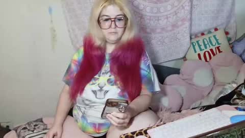 Veronica Lehane online show from June 17, 1:29 am