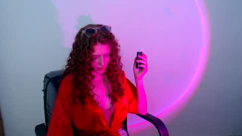 vellahott online show from June 14, 12:27 pm
