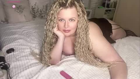 vellinka online show from November 5, 10:26 pm