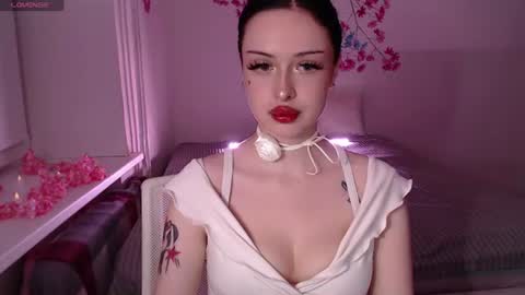 Velora online show from June 24, 6:18 pm