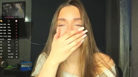 Nia online show from April 29, 5:15 pm