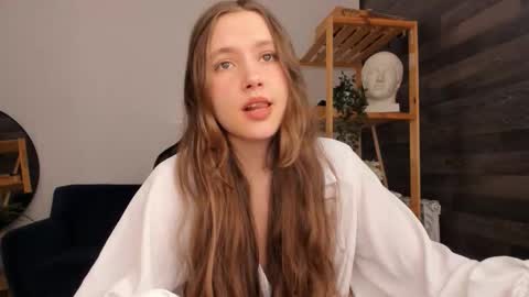 velvet_cherry online show from November 25, 4:20 pm