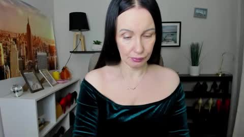 Jasmine online show from February 4, 6:49 am