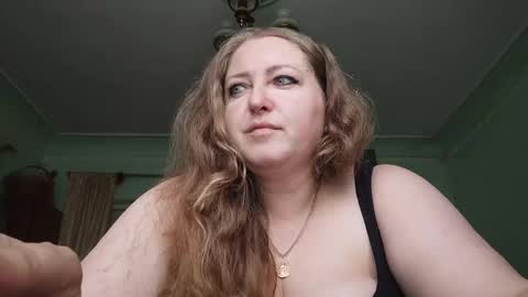Elif online show from May 13, 2:12 pm