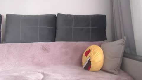 velvetmoon123 online show from March 28, 8:47 am