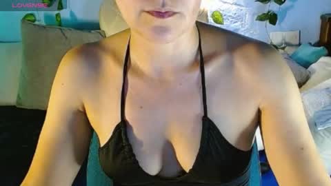 Catalina online show from May 25, 1:15 am