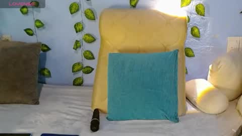 Catalina online show from April 23, 1:14 am