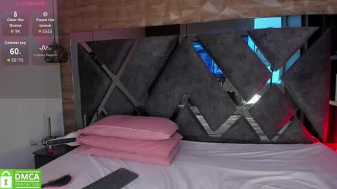 Venus online show from March 3, 12:44 pm