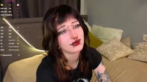 Erica online show from December 14, 9:20 pm