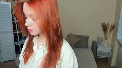 Delora online show from May 31, 9:38 pm