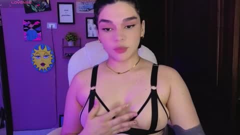 veronica_118 online show from September 22, 4:11 am