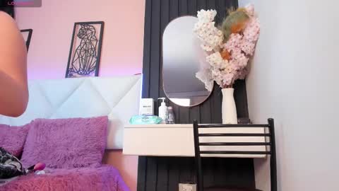 veronica_hill_ online show from September 16, 3:03 am