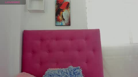 Veronica online show from April 15, 7:58 pm