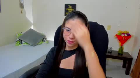 Veronica Miller online show from November 3, 1:20 am