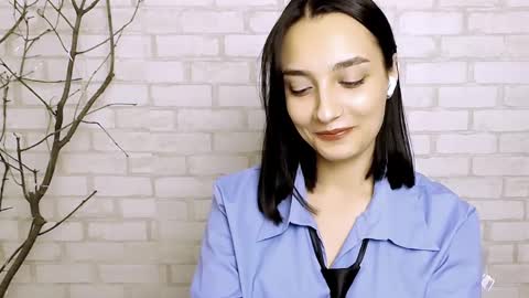 Ana online show from March 8, 6:35 pm