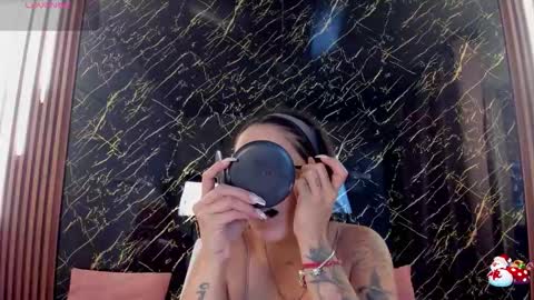 Vichy  Everyday From 1400 to 2130 Col Time online show from January 15, 7:09 pm