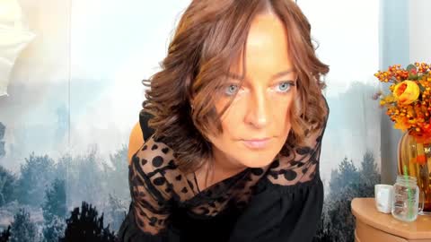 ViciousQueenu can call me Laura online show from September 14, 5:00 pm