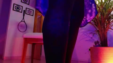 Vicky  online show from January 4, 11:59 pm