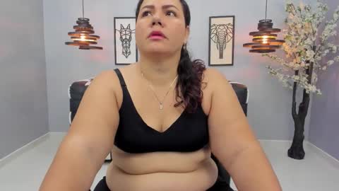 Vicky Maturee  online show from January 16, 11:28 am