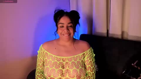 Victoria Serna  online show from March 7, 11:47 pm