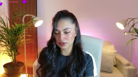 victoria online show from February 7, 1:37 pm