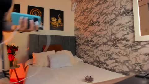 Victoria Coopeer online show from February 18, 10:47 pm