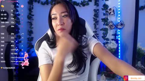 Victoria  online show from October 18, 3:53 am