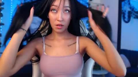 Victoria  online show from July 29, 11:05 pm