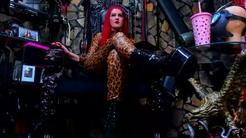 Victoria Heller online show from March 11, 7:24 am