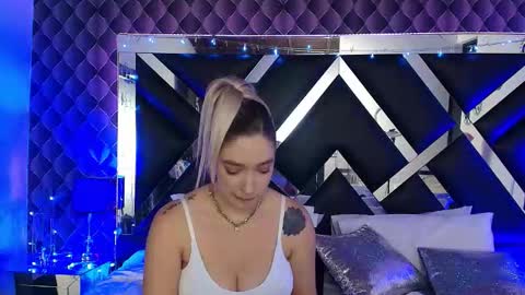 victtoria lee online show from January 9, 10:14 pm